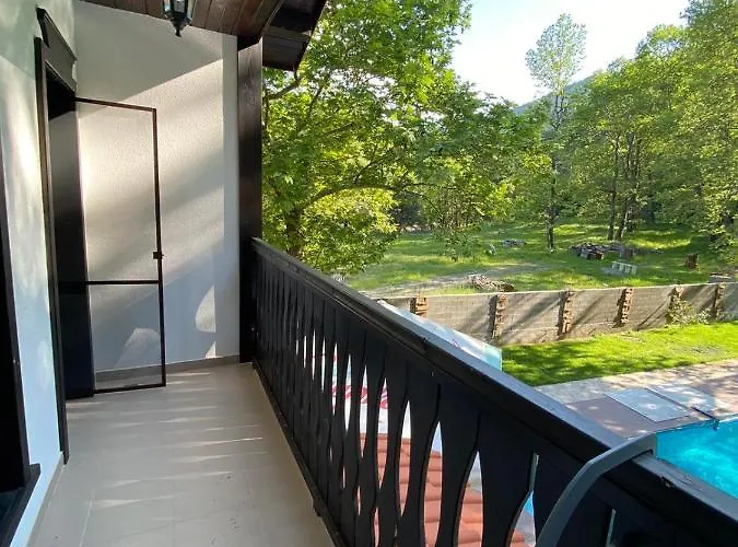 Хотел комплекс магията на родопите Бачково